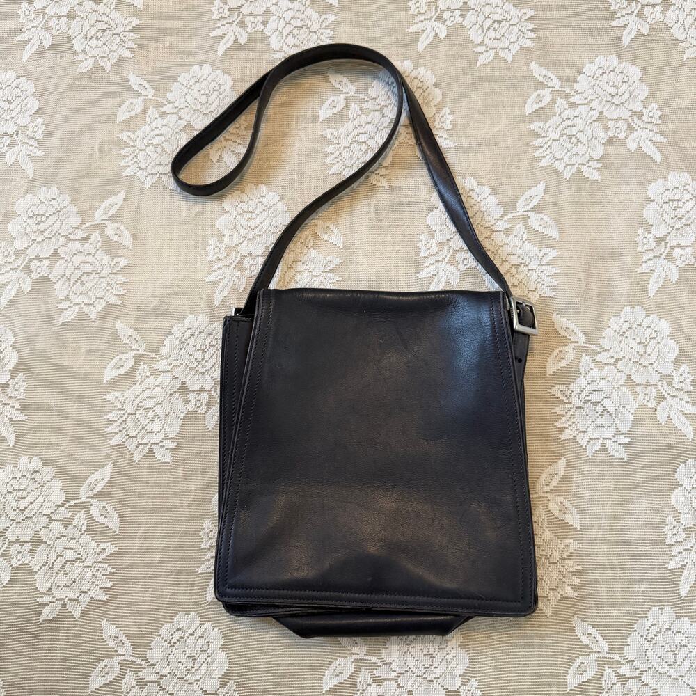 Vintage Coach Black Leather Messenger Crossbody Bag